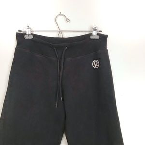 Lululemone Wide Leg Yoga Capri Size 8